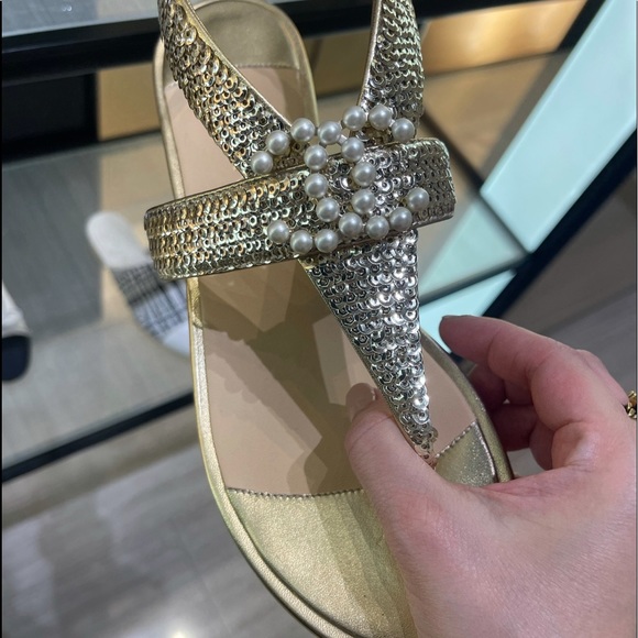 BNIB Authentic Chanel gold sequin thongs - Picture 2 of 8